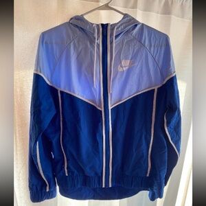 Nike Women's Blue and Light Blue Windbreaker
